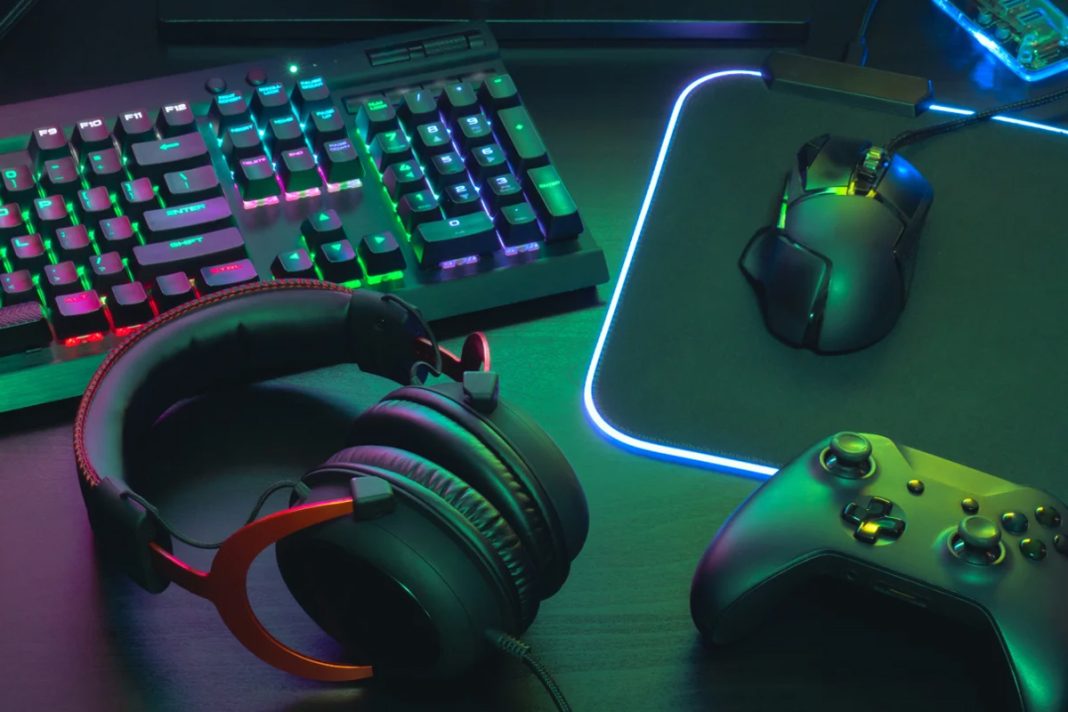 Keyboard gaming mekanik dengan lampu RGB untuk performa maksimal