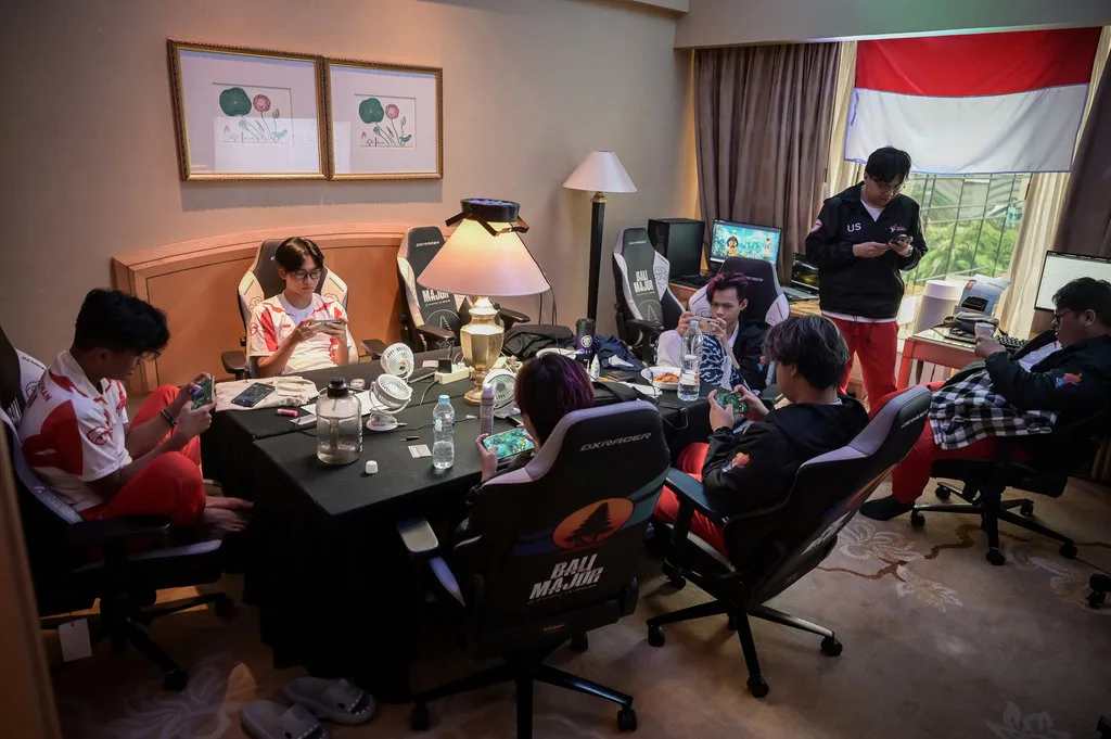 Turnamen Esports Indonesia dengan Penonton Ramai turnamen esports indonesia dengan pemain profesional dan penonton