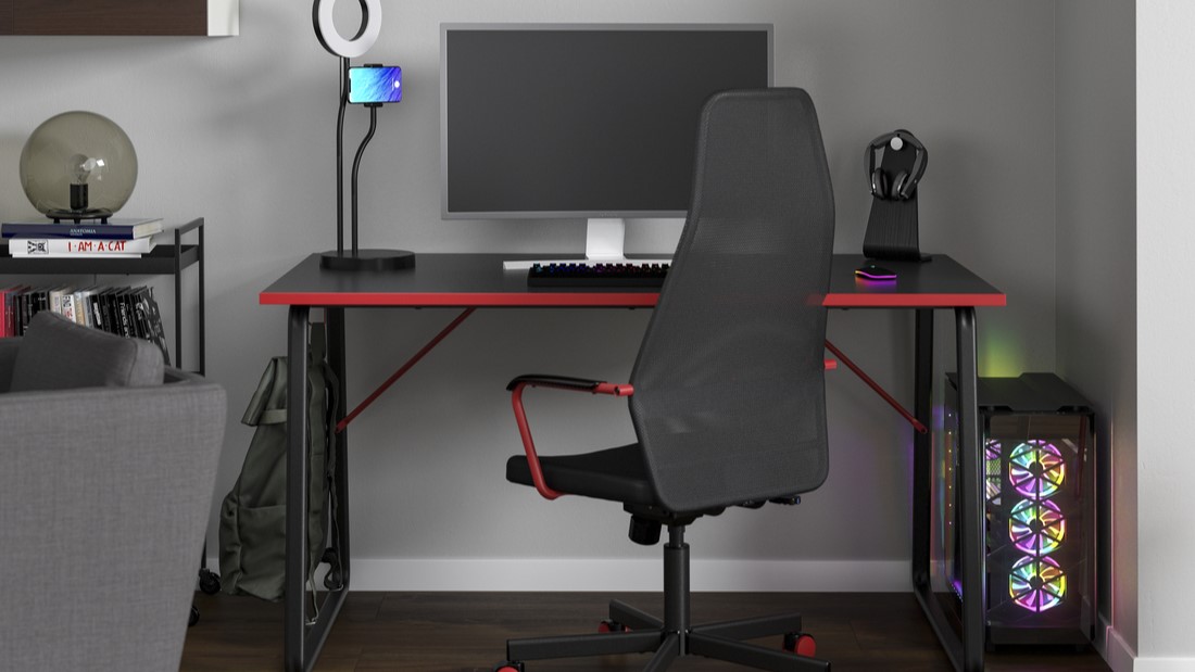 Aksesoris Gaming Terbaik untuk Setup Gaming Aksesoris gaming seperti mouse keyboard dan headset untuk setup gaming