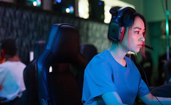 Teknologi Game Modern dan Perangkat Gaming Era Digital Teknologi game modern dengan perangkat gaming canggih di era digital