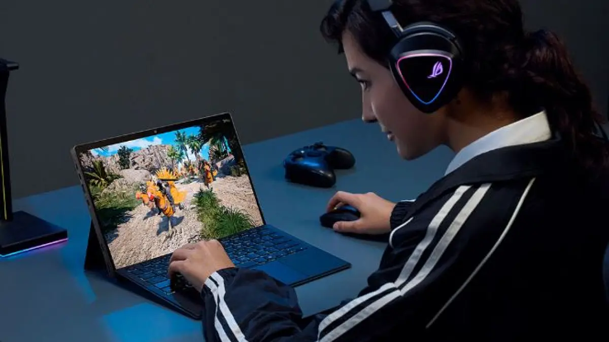 Teknologi Gaming Modern dengan Perangkat Game Masa Kini Teknologi gaming modern menggunakan perangkat gaming terbaru untuk pengalaman bermain game lebih maksimal